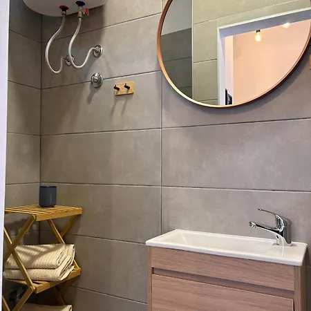 Central Apartment For Family Time Apartment *